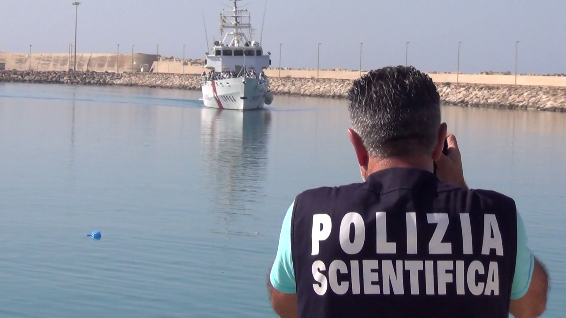 Pozzallo, fermati i 4 presunti scafisti dello sbarco di 373 migranti