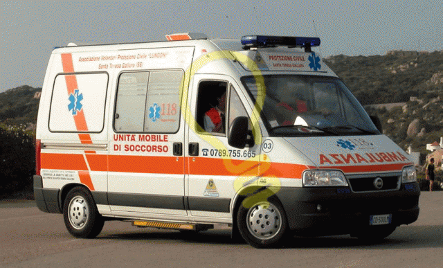 Infortunio sul lavoro nel Vibonese, grave 51enne caduto da tetto 