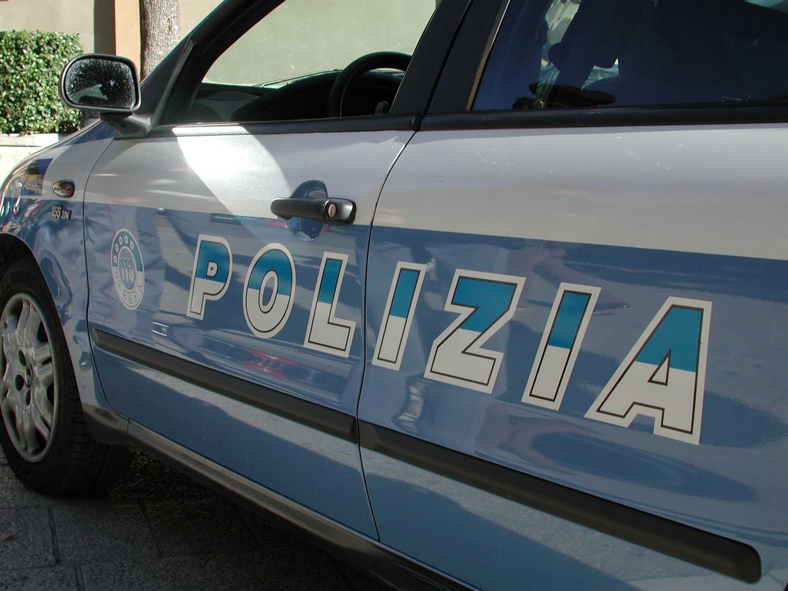 Catania, tre ragazzi arrestati per furto nella scuola Giovanni Verga