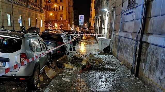 Maltempo, forte grandine a Palermo: crolla un balcone e altri disagi