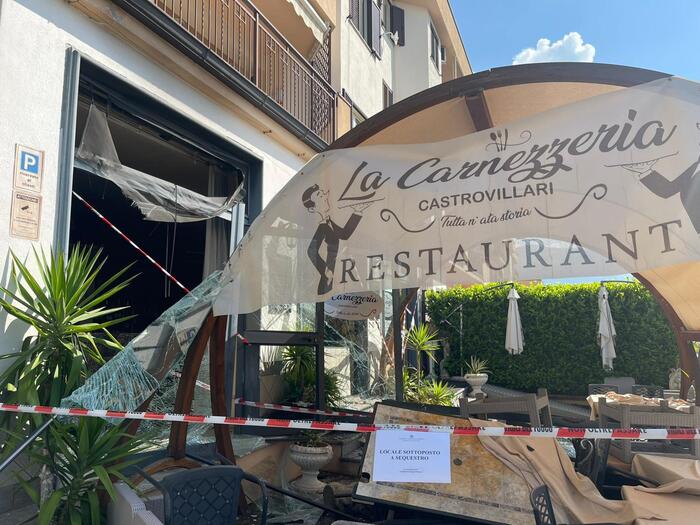 Incendio in un ristorante di Castrovillari: forse è di natura dolosa