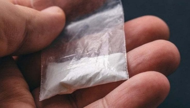 Siracusa, trovate 18 dosi di cocaina in viale dei Comuni