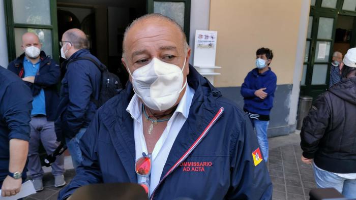 Covid in Sicilia, gli ospedali cominciano ad andare in sofferenza