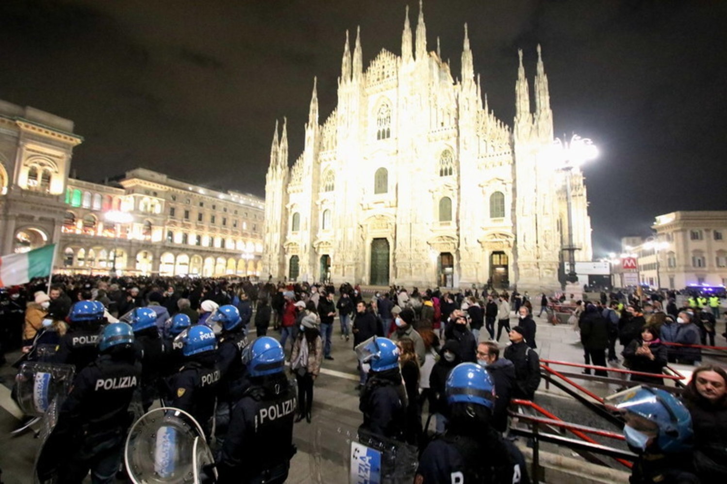 Proteste no Green pass, si sgonfia a Roma e pochi a Milano