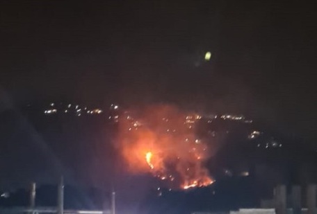 Notte di fuoco e di paura a Palermo, evacuate ville e abitazioni