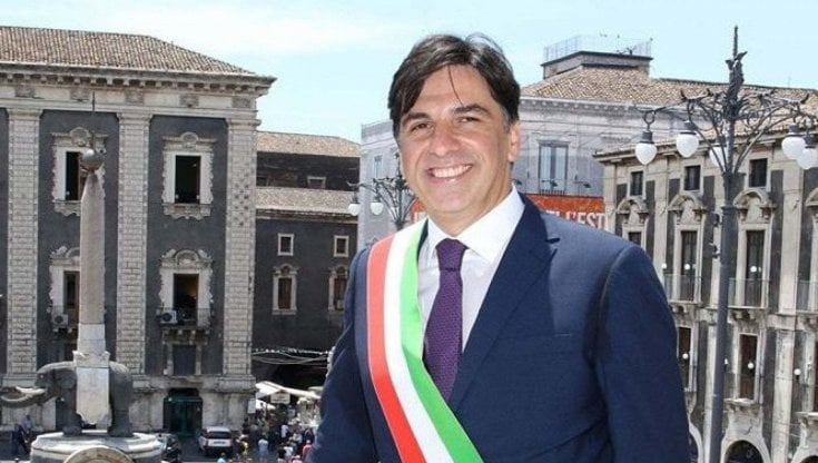 Il sindaco di Catania Pogliese: "Lunedì si rientra in classe"