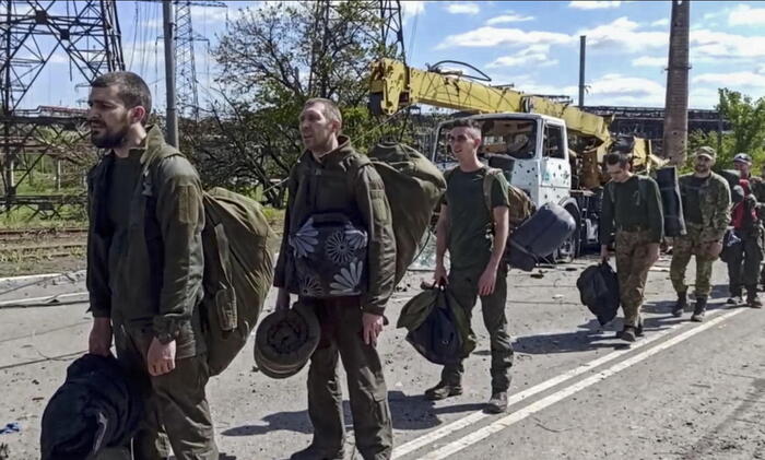 La guerra in Ucraina, tutti i prigionieri di Azovstal verranno processati