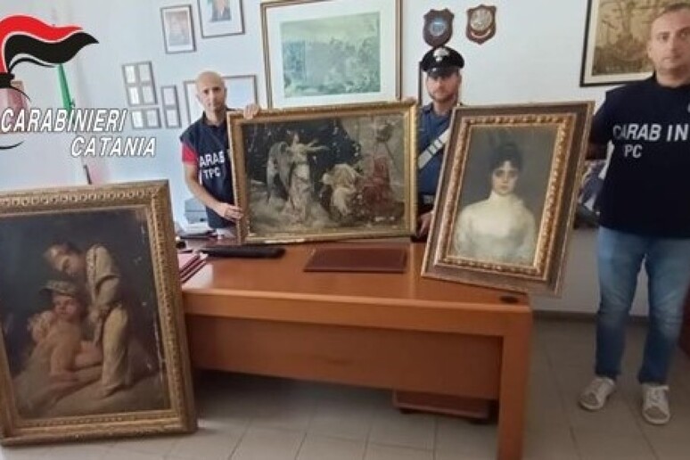 Tre quadri rubati al museo di Militello Val Catania ritrovati in un garage