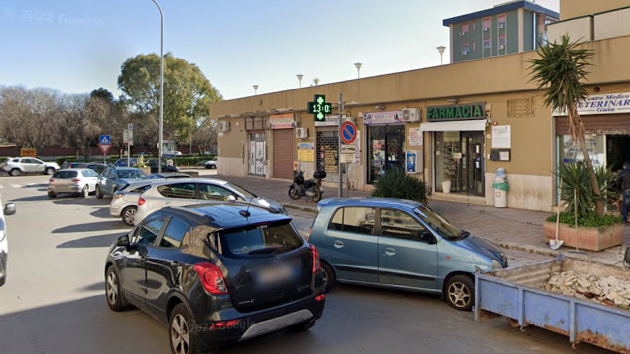 Tre rapine a Palermo, due banditi  assaltano 2 farmacie e 'Ovviesse'