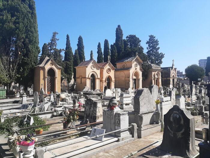 Il sindaco di Palermo apre dossier sui morti insepolti: "Grave ferita"