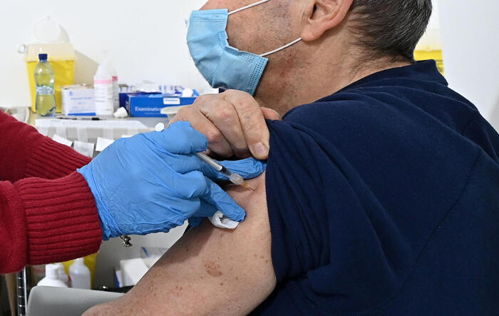 Palermo, aumento dei contagi covid: da lunedì vaccini a domicilio