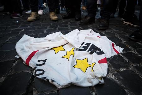 I dissidenti del M5s mettono in rete la 'Carta di Firenze', l'assemblea: rivedere lo statuto