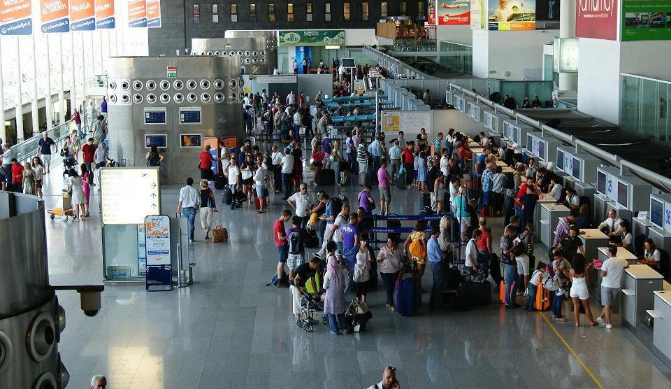 Festa all'aeroporto di Catania, superati 10 milioni di passeggeri nel 2019