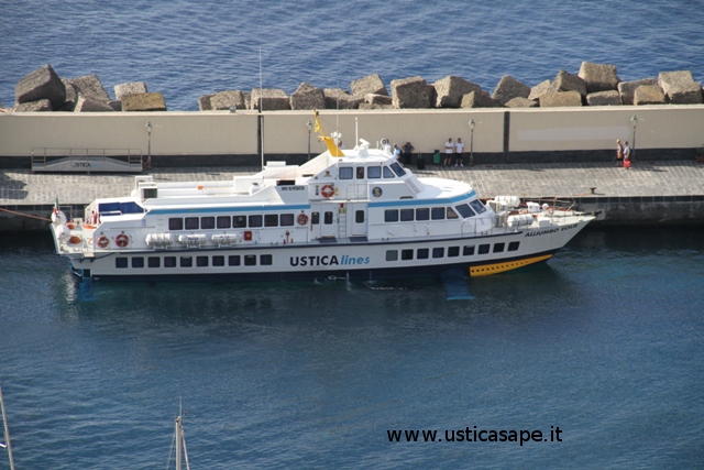 Stop all'aliscafo da Favignana a Napoli: disagi per 170 passeggeri