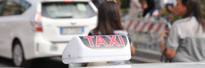 Arrestato a Milano tassista abusivo, stuprò una ragazza ubriaca