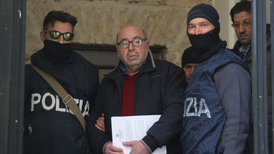 Fiumi di cocaina per i  vip di Palermo, scattano 16 arresti