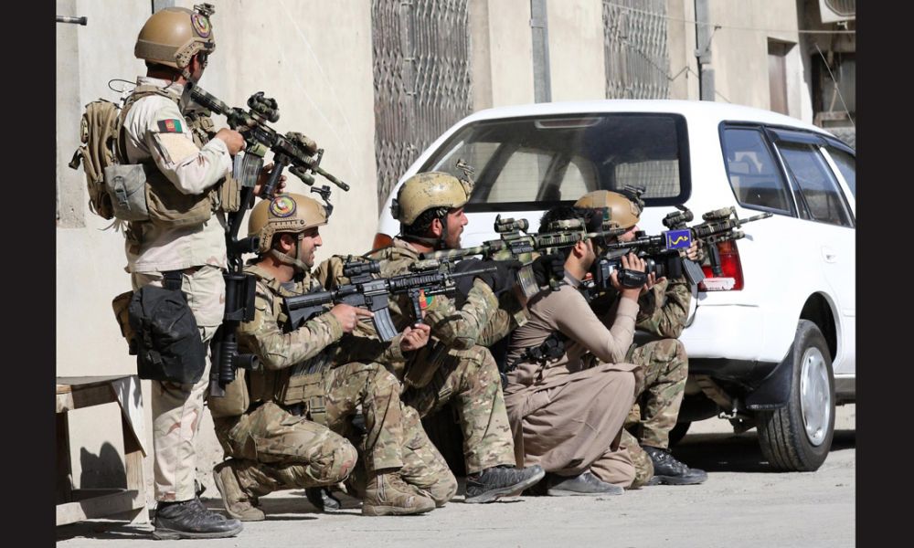Afghanistan: autobomba a Kabul, due civili morti 