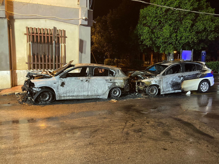 Incendiate due auto della Polizia municipale a Campobello di Mazara