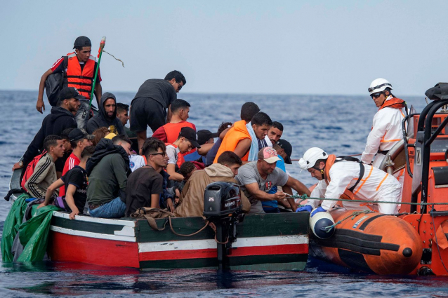 Migranti, barca con 12 tunisini approda a Lampedusa