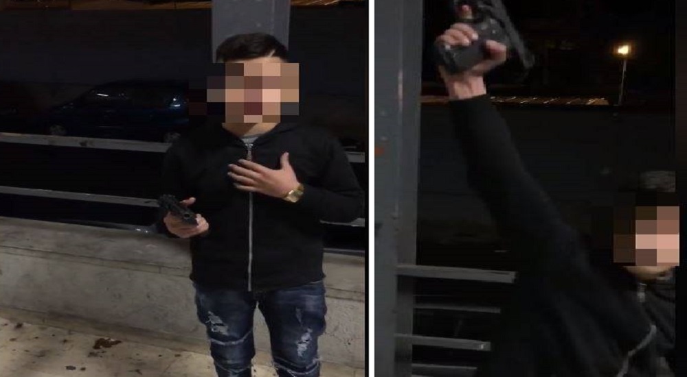 Napoli, identificato bimbo che canta con una pistola tra le mani: è un 13enne siciliano
