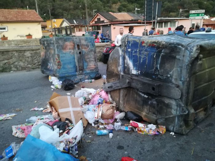 Protesta contro i migranti a Messina: cinquanta persone in piazza a Bisconte