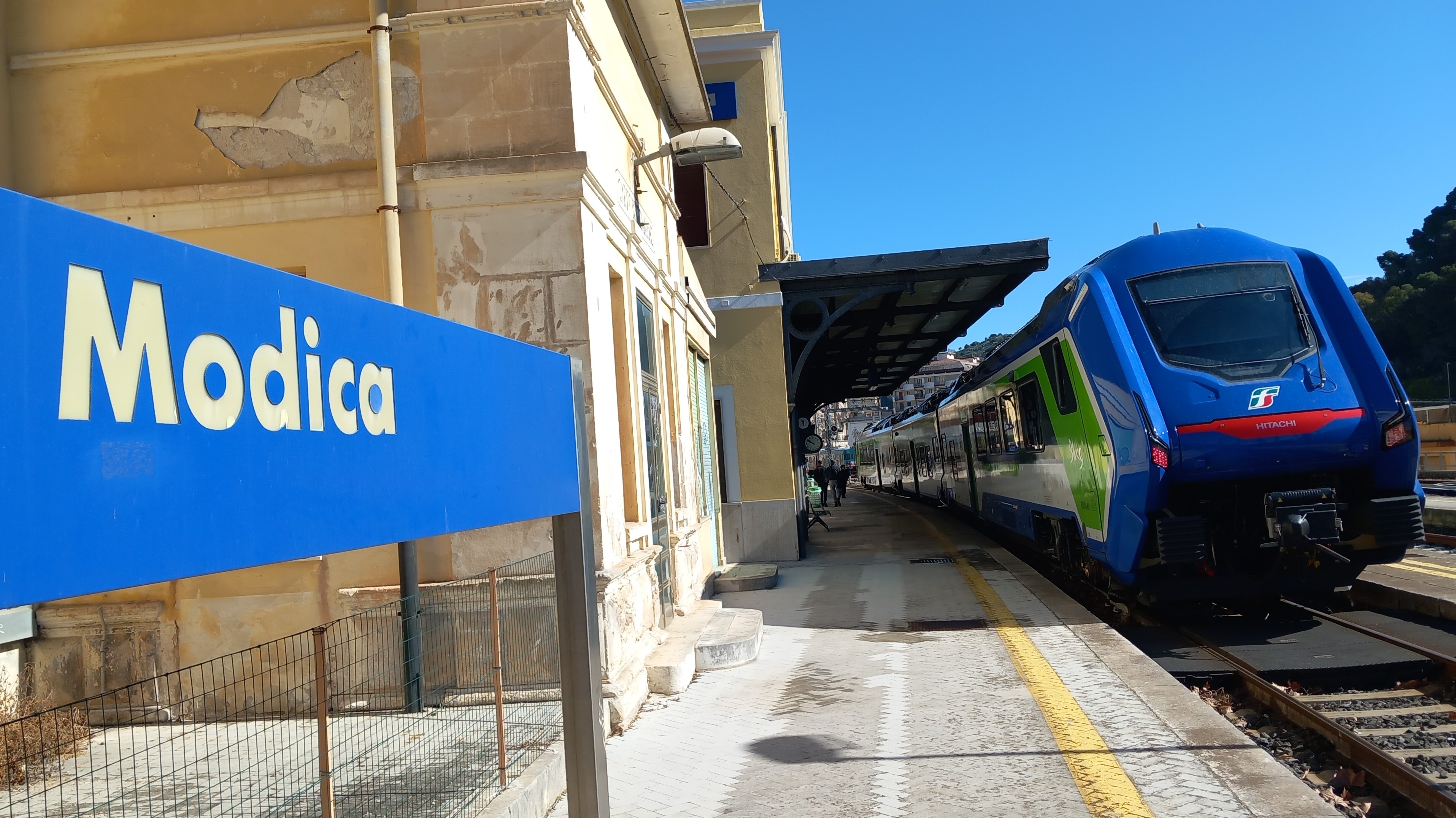 Trasporti. Collaudo del nuovo treno "Blues" sulla tratta Siracusa-Modica-Caltanissetta