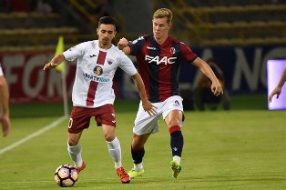 Il Trapani si arrende al Bologna con un gol per tempo: passano gli emiliani