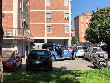 Bologna, volano dall'ottavo piano: morti due fratellini