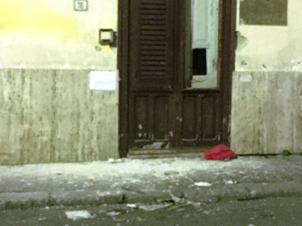 Palermo, ordigno contro sede guardia medica: indagini