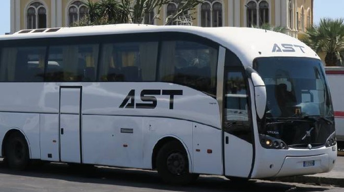 Modica, controllo dei bus extraurbani: in città solo la fermata al terminal