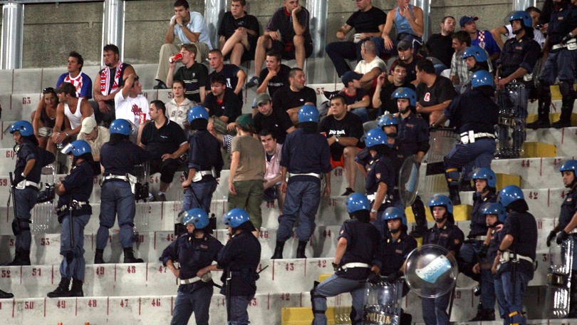 Calcio: disordini a Messina, per una gara di serie D: Daspo per 18 ultrà del Bari 