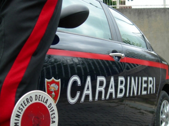 Dalla droga alle armi illegali, tre arresti dei carabinieri a Taormina