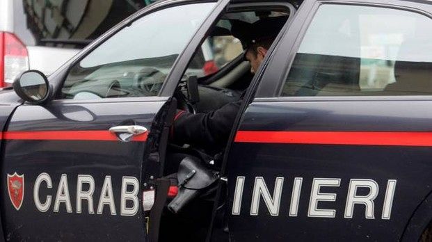 Ragazzo rapinato a Milano della collanina si suicida dopo poche ore