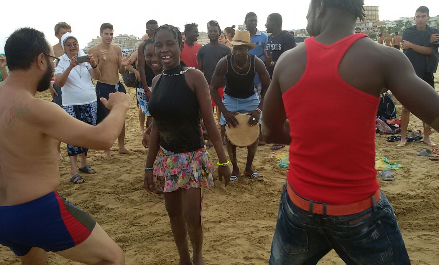 Pozzallo, festa interculturale in spiaggia organizzata dalla Caritas
