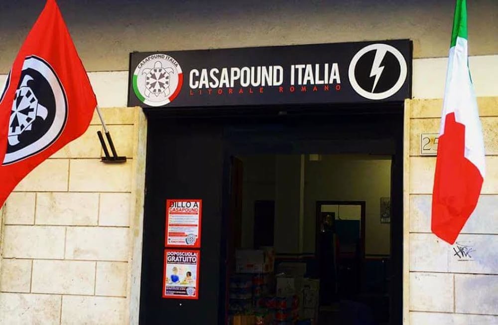 Trento, bomba esplode davanti alla sede di Casapound