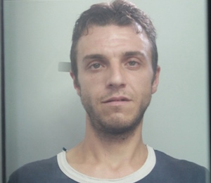 Catania, spacciava droga sebbene fosse ai domiciliari: arrestato 