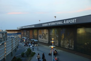 Bocciata la vendita a privati delle quote dell'aeroporto di Catania