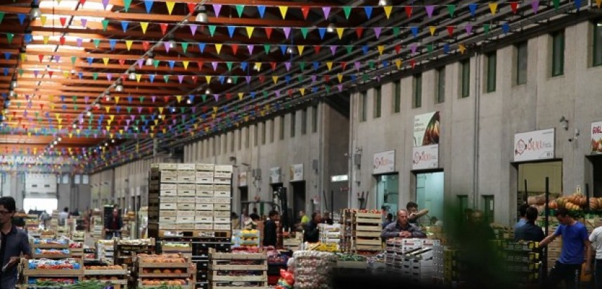 Catania, sette tonnellate di agrumi sequestrate al mercato