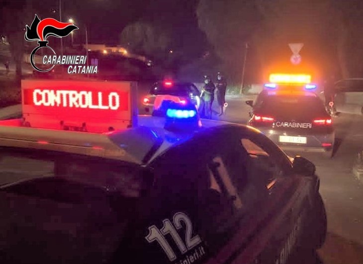 Catania, zona Nesima: furto con spaccata alle Poste sventato dalla Polizia