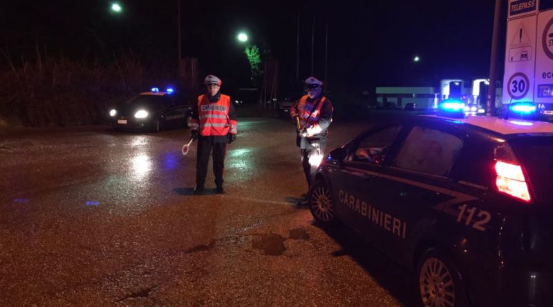 Messina, danneggia 9 auto in pochi minuti: denunciato un 44enne