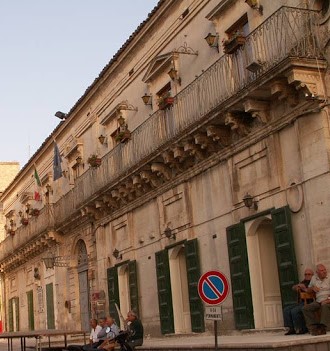Monterosso, attribuite le deleghe agli assessori: Concetta Giaquinta vicesindaco