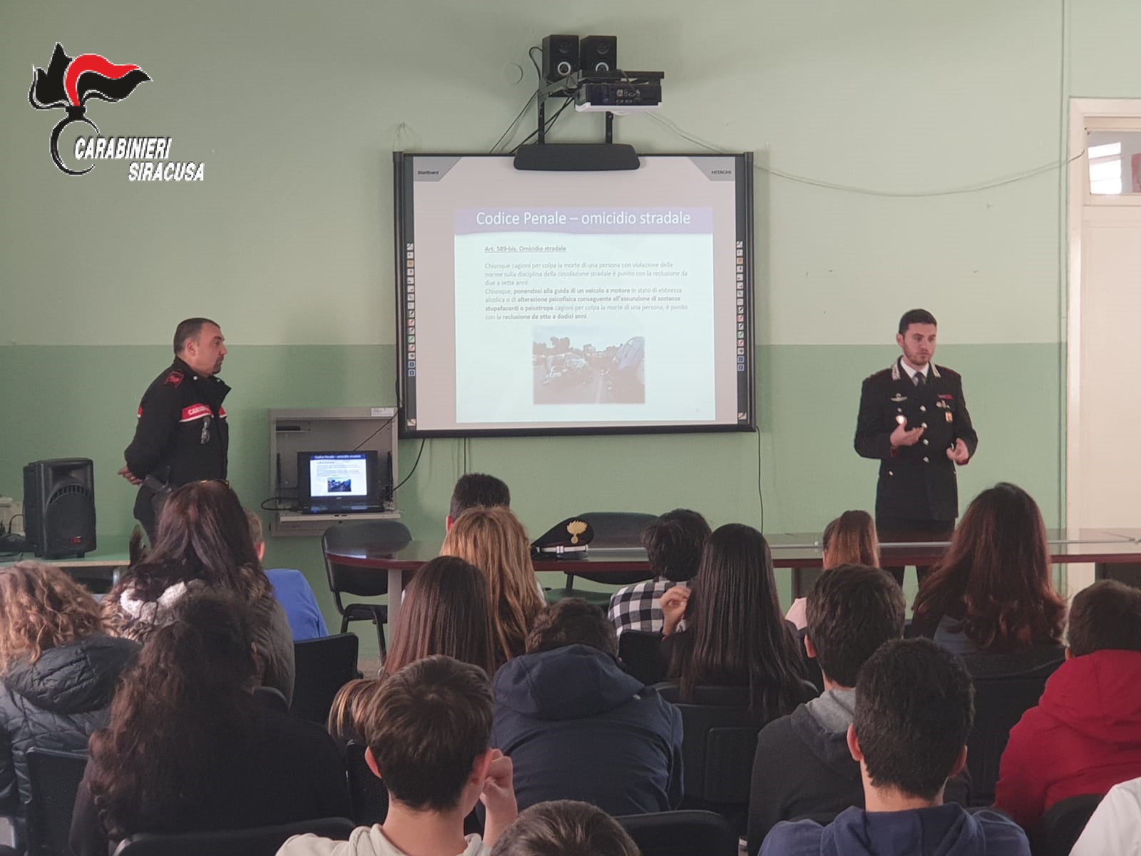 Legalità, i carabinieri fanno lezione alla " Lombardo Radice" di Siracusa