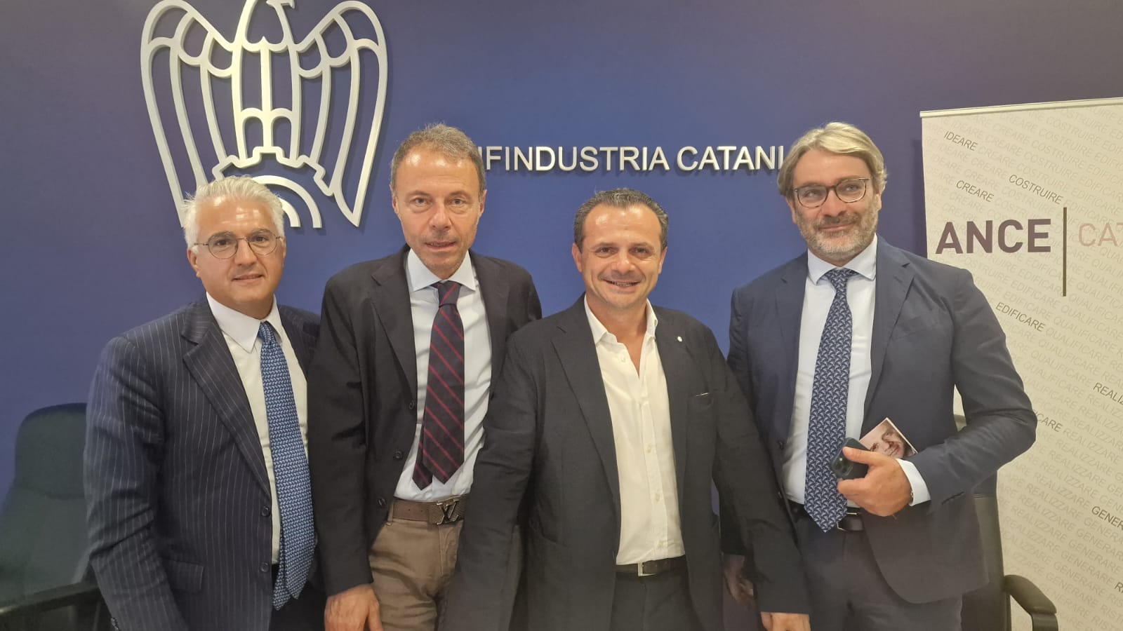 Elezioni regionali, De Luca a Catania incontra Confindustria e Ance