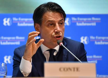 Il premier Conte resta candidato a cattedra a La Sapienza