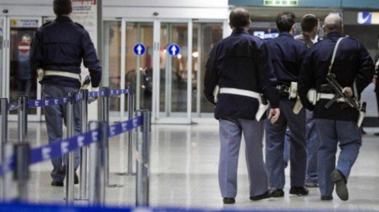 Mafia, presunto boss di Leonforte catturato all'aeroporto di Catania