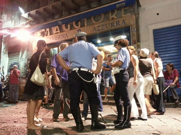 Controlli alla Movida di Palermo, multe e sanzioni dei vigili urbani
