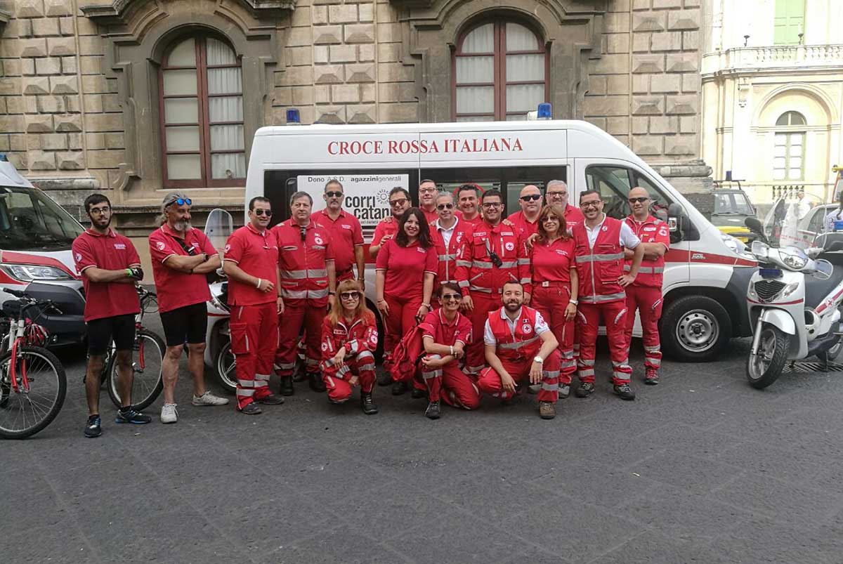 In servizio  venti volontari della Croce Rossa alla " Corri Catania"