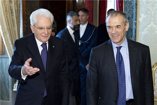 Governo, il premier incaricato Cottarelli al lavoro a Montecitorio