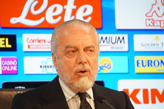 Il presidente del Napoli alle Eolie, De Laurentis: "Vinceremo lo scudetto"