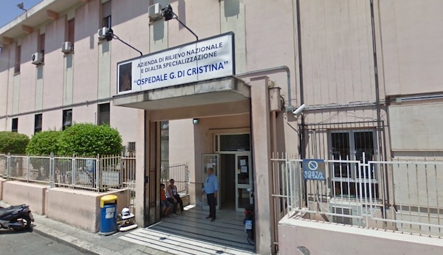 Palermo, bimba di 18 mesi picchiata: denunciata la madre